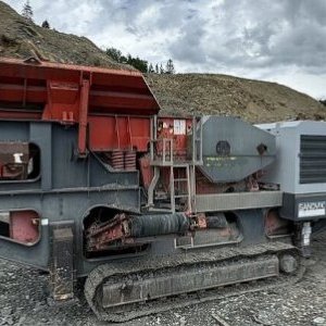 foto 46.5t crusher 400t/h mobil jaws Sandvik Sandvik QJ340