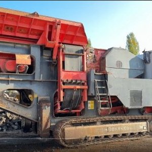 foto 51t jaw crusher mobil Sandvik QJ341